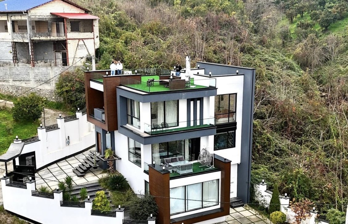 ویلا سه خوابه جنگلی استخردار آبگرم شایان