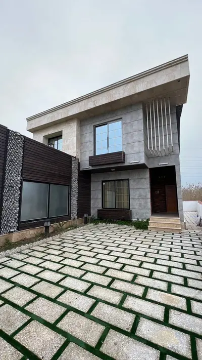 ویلا چهارخوابه ساحلی استخردار آبگرم سرو