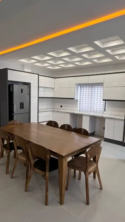 ویلا چهارخوابه ساحلی استخردار آبگرم سرو