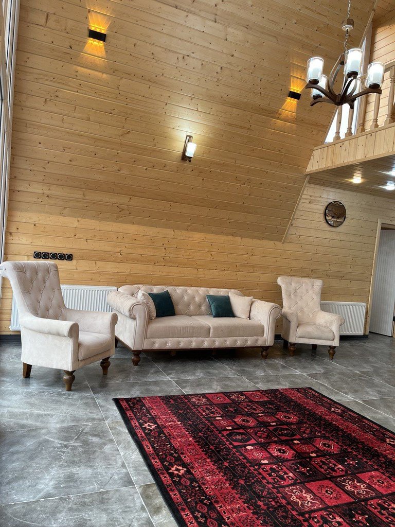 کلبه دوخوابه سوئیسی جکوزی دار بردیا 1 - نمای مبلمان