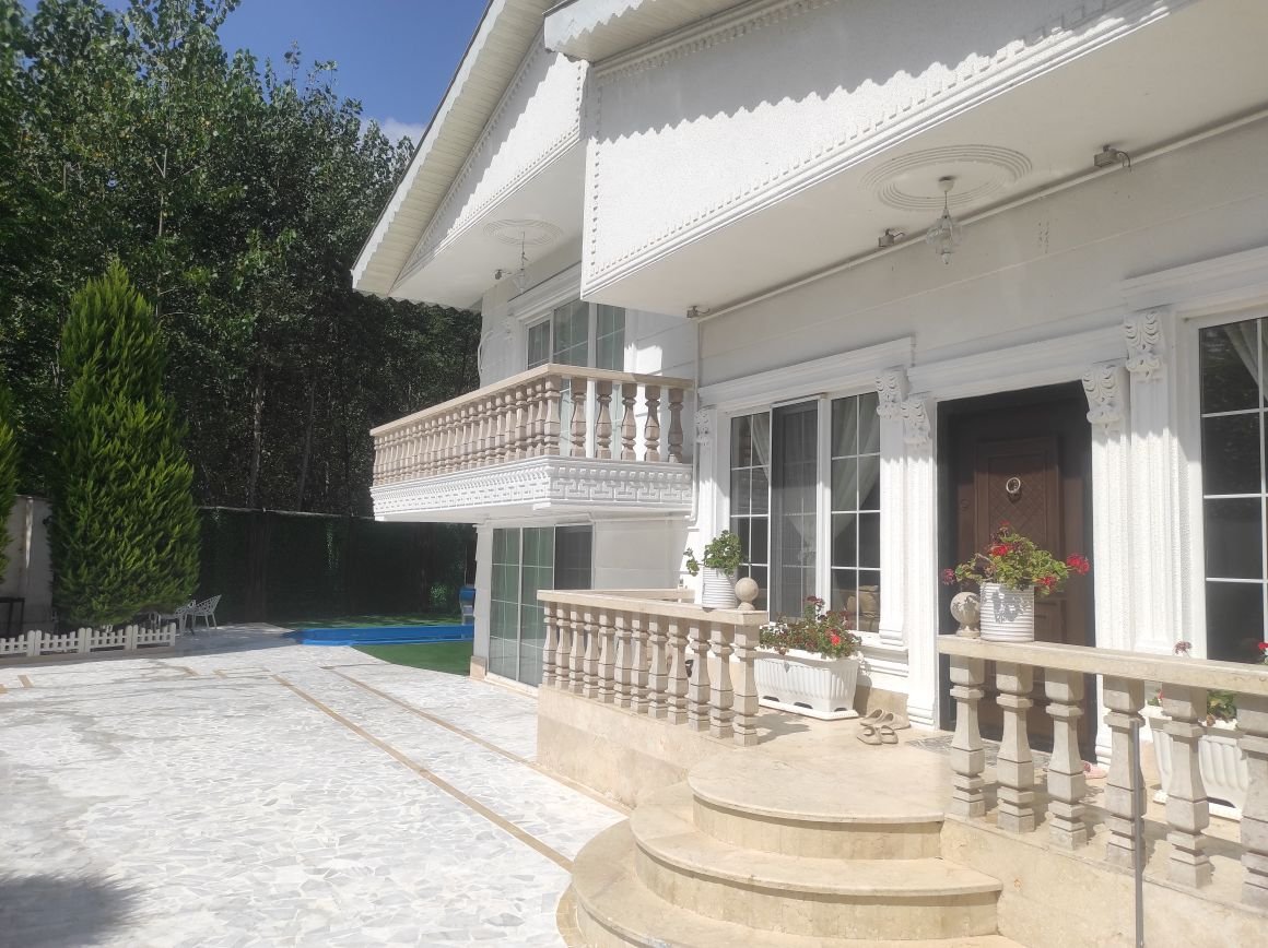 سه خوابه استخردار شادو