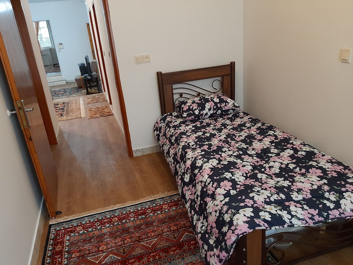 آپارتمان دوخوابه گلها 3