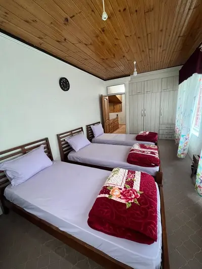 ویلا چهارخوابه استخردار آبگرم کادوس