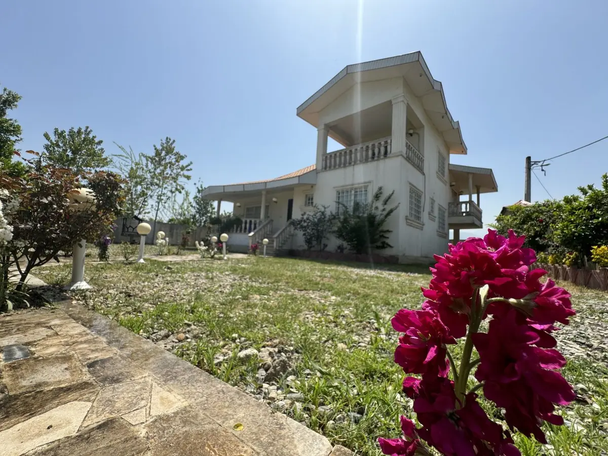 ویلا سه خوابه عمارتِ گُلِ سُرخ