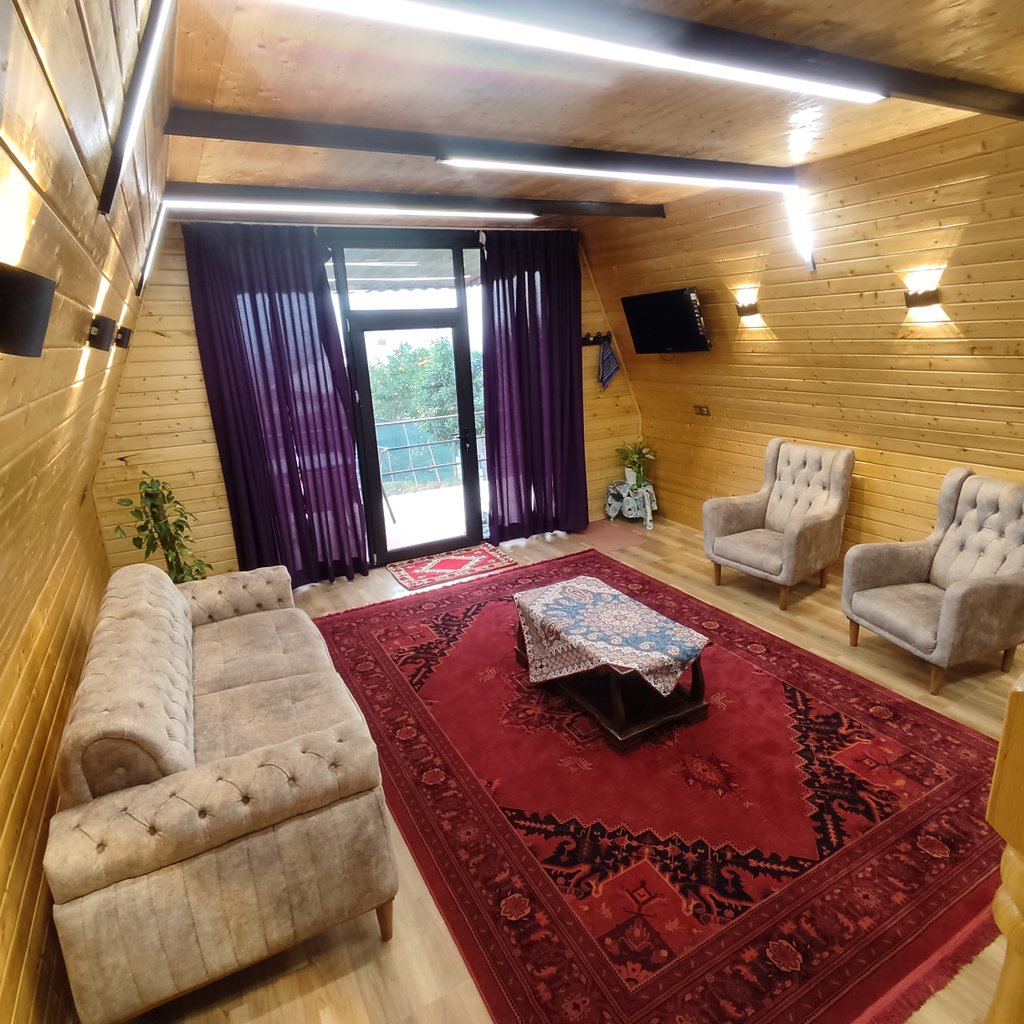 کلبه یک خوابه سوئیسی مرال پولادی