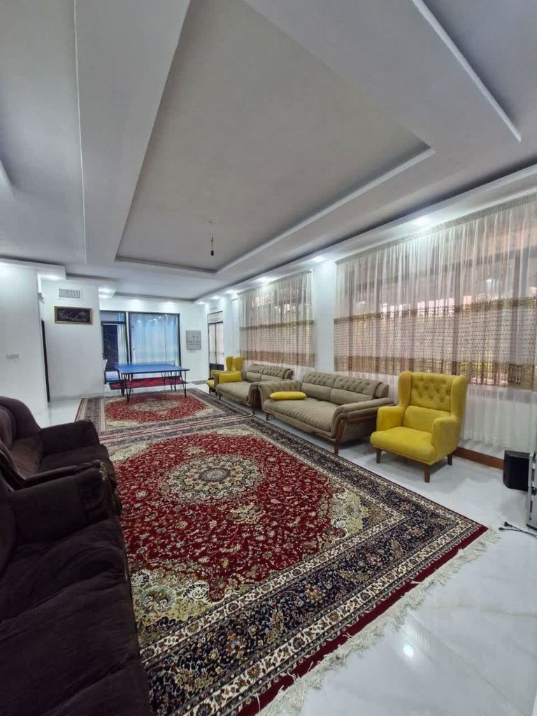 ویلا باغ ویلا استخر آبگرم با جکوزی دوخوابه - پذیرایی