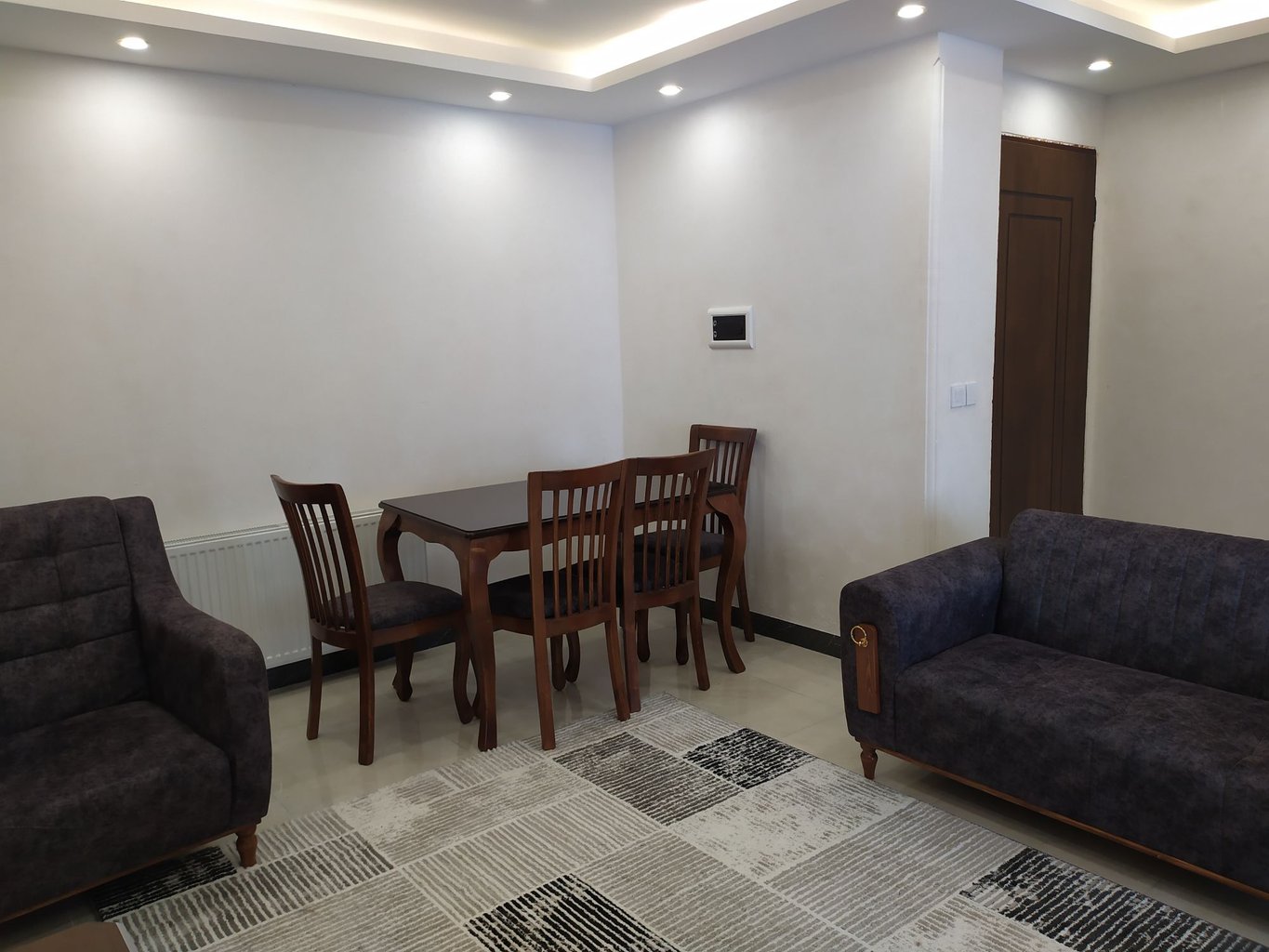 آپارتمان آنیل - واحد ۱