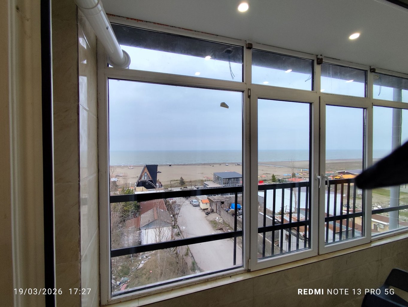 آپارتمان آنیل - واحد 301