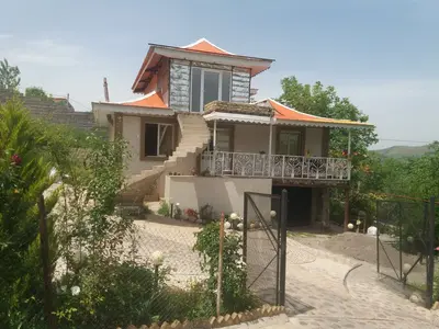 ویلا دوخوابه جنگلی گل