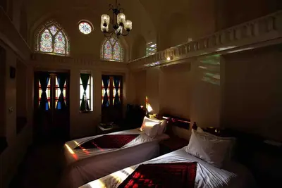 اقامتگاه سنتی خانه ادیب - واحد تویین ۳