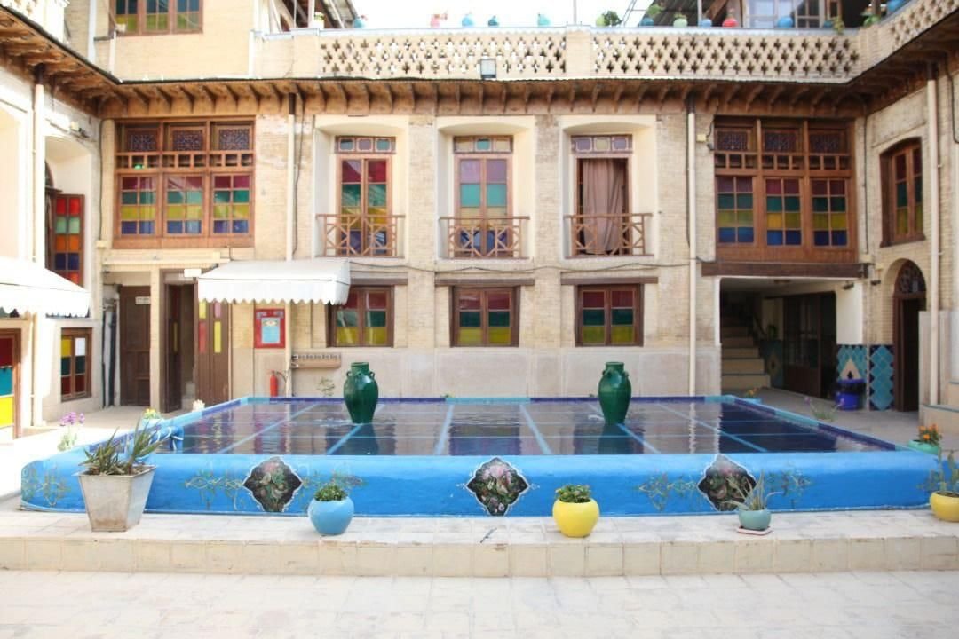 نیایش سوته دلان - واحد 8