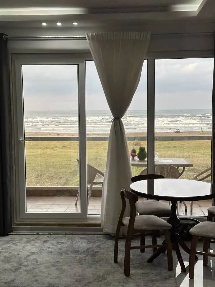 آپارتمان یک خوابه شن های طلایی 2