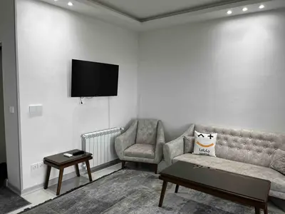 آپارتمان یک خوابه شن های طلایی ۳