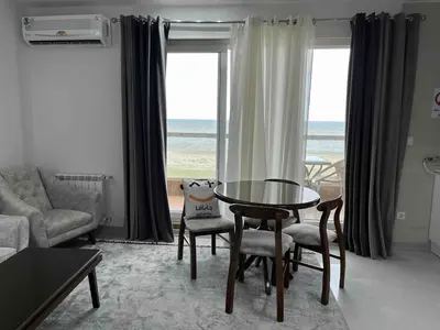 آپارتمان یک خوابه شن های طلایی ۳