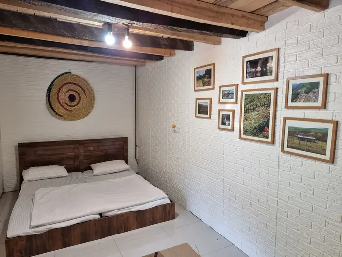 کلبه چهارخوابه جنگلی باران - اتاق خواب طبقه همکف