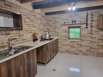 کلبه چهارخوابه جنگلی باران