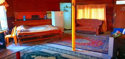 کلبه دوخوابه چوبی بام گیلدا