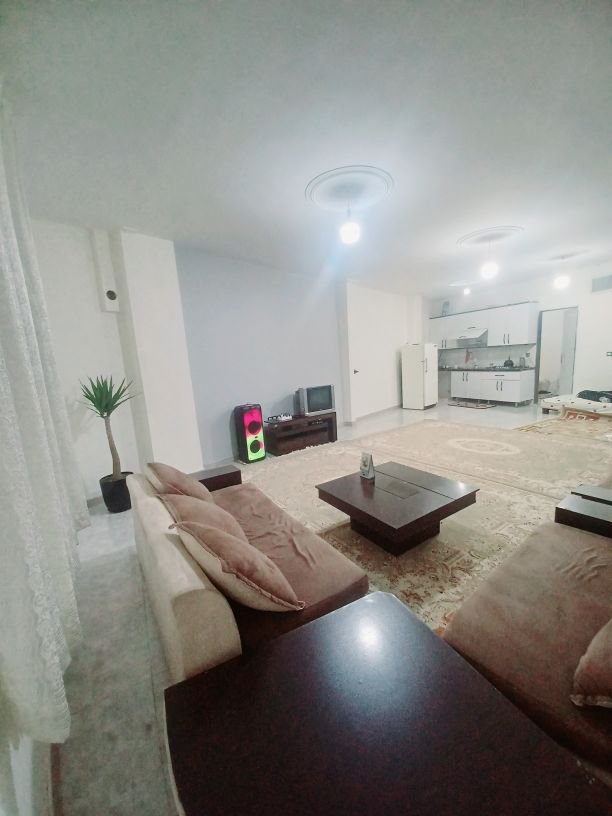 یک خوابه باغ درختی