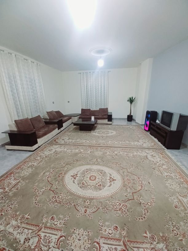 یک خوابه باغ درختی