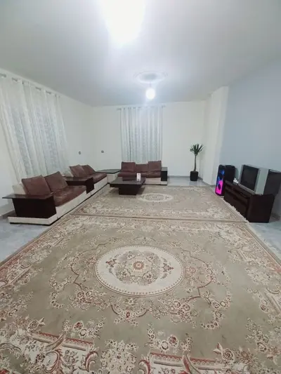 سوئیت یک خوابه باغ درختی