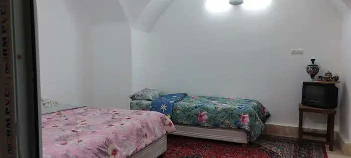 بوم گردی چهارمنار - واحد ترنج