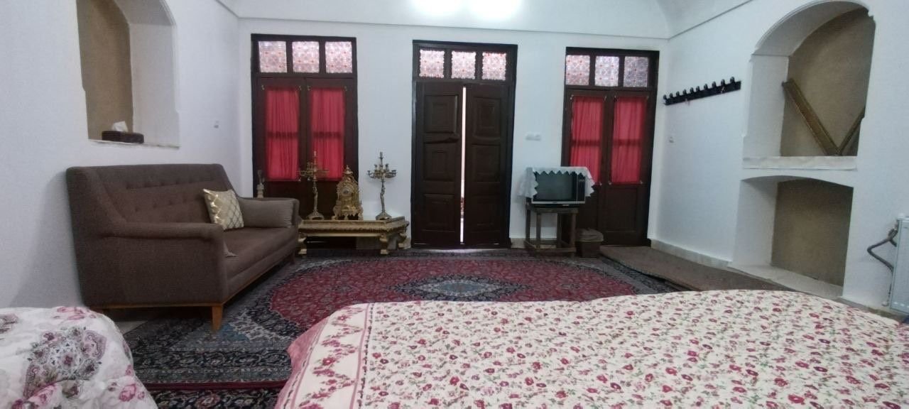 بوم گردی چهارمنار - واحد ترمه