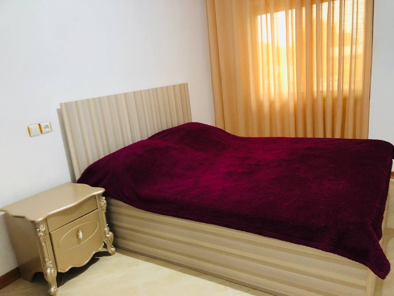 دوخوابه زرافشان