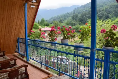 کلبه دوخوابه سوئیسی دانش