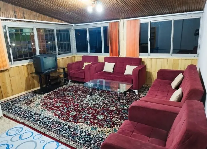 یک خوابه ساحلی کلبه آبی