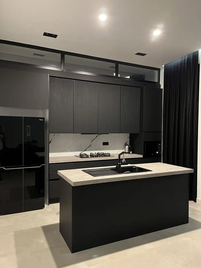 ویلا سه خوابه استخردار آبگرم الورا - آشپزخانه 