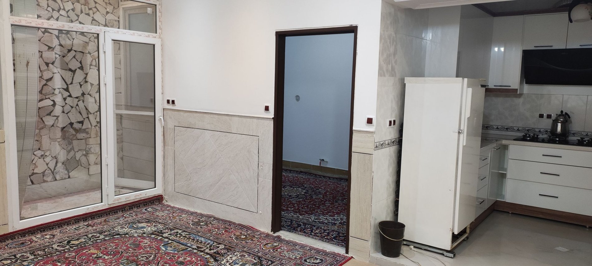 یک خوابه گلاب کوهستان