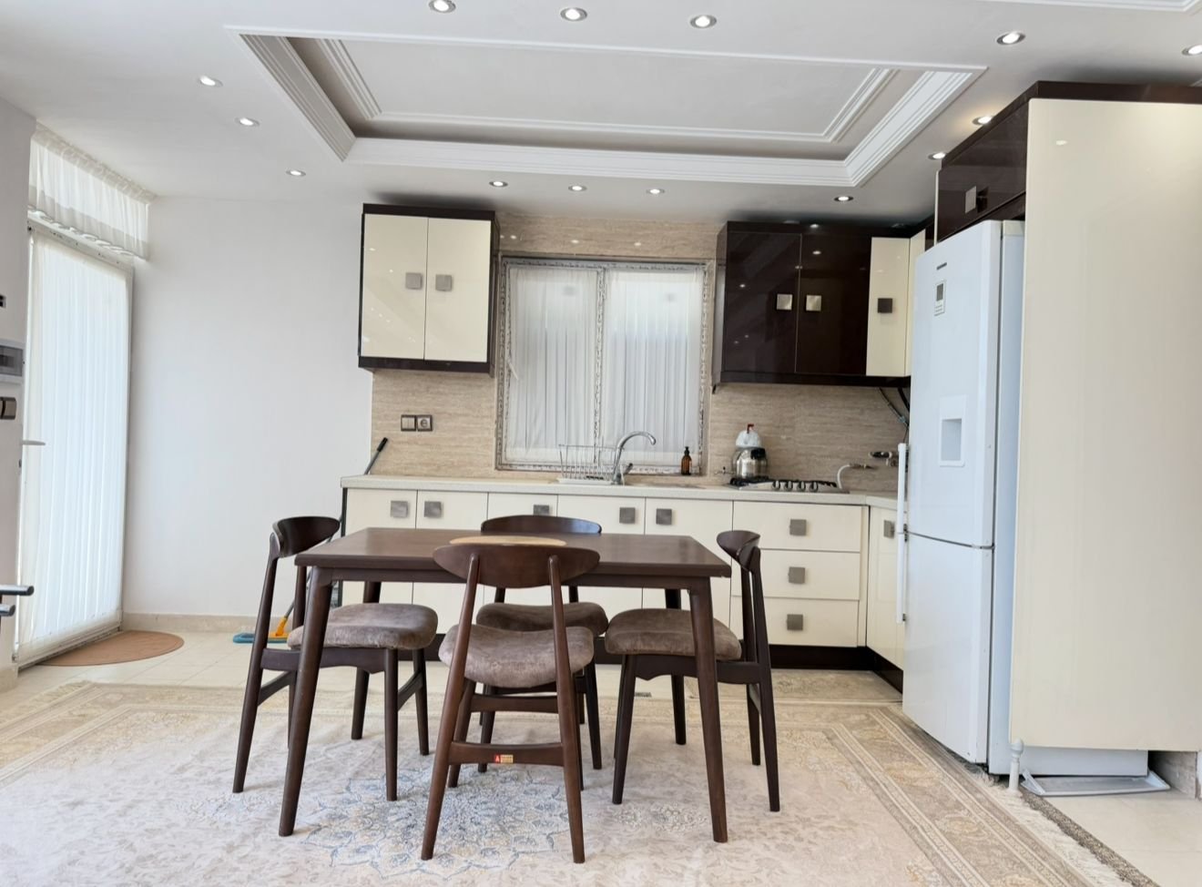 ویلا دوخوابه استخردار خانه مروارید 2