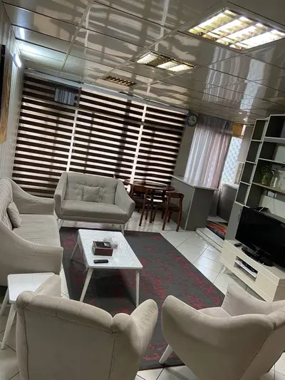 آپارتمان یک خوابه انقلاب 2