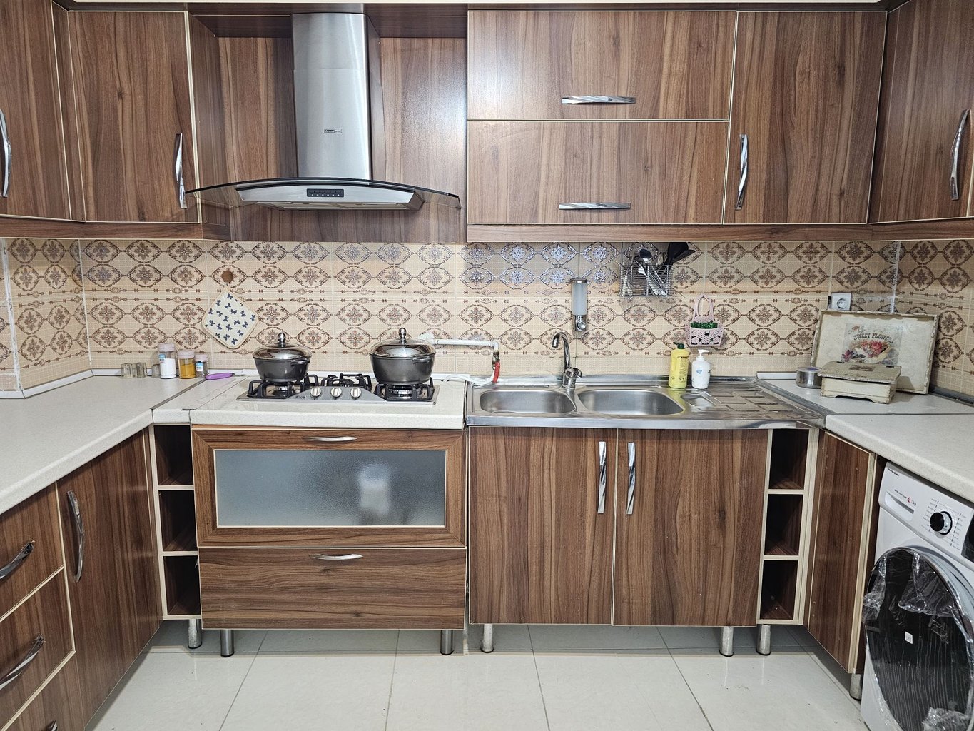 آپارتمان دوخوابه کیانا ۲