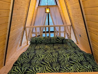 کلبه یک خوابه ساحلی وارش