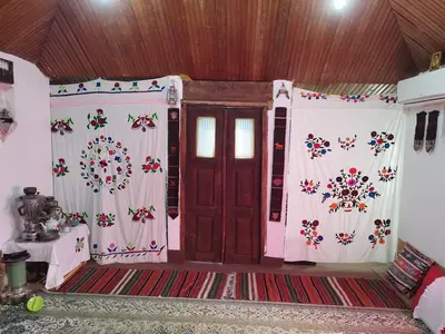 اقامتگاه سنتی باغ ماهسو - واحد روجا