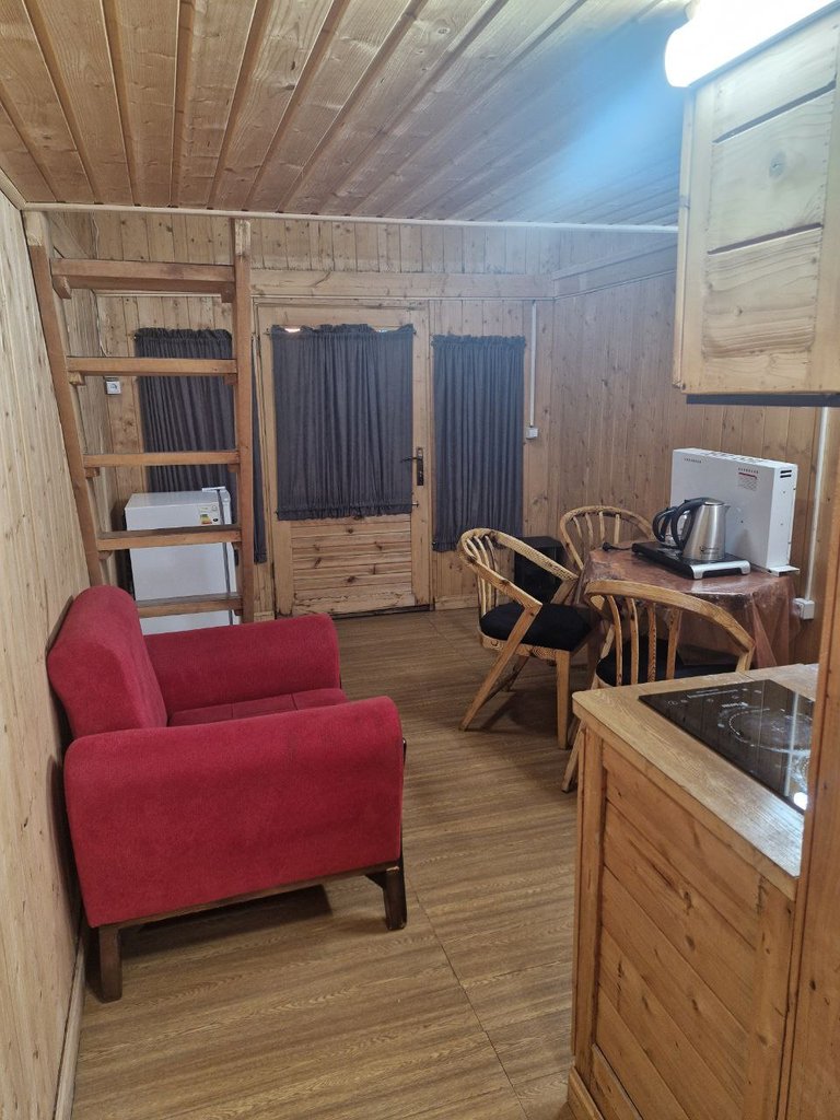 کلبه یک خوابه فریال