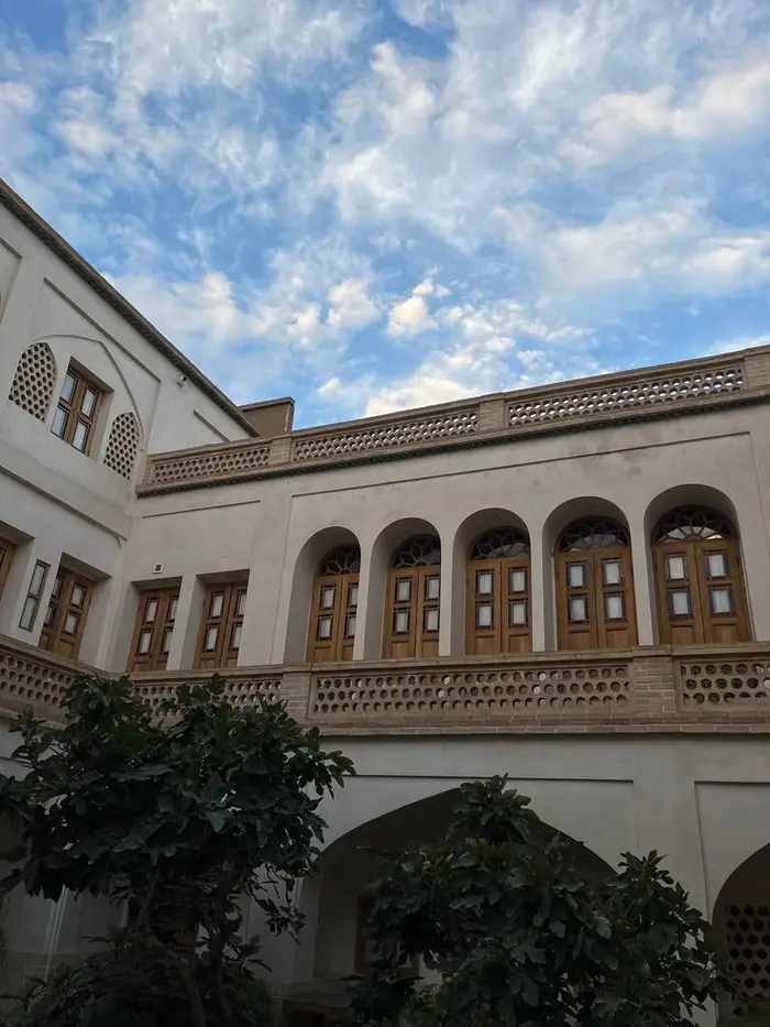 اقامتگاه سنتی احسان  واحد چهارتخته پنج دری ۱۰۸