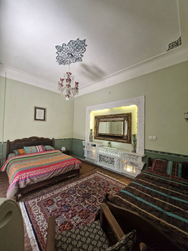 اقامتگاه سنتی خانه راد - واحد ترنج