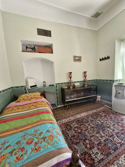 اقامتگاه سنتی خانه راد - واحد نارنج