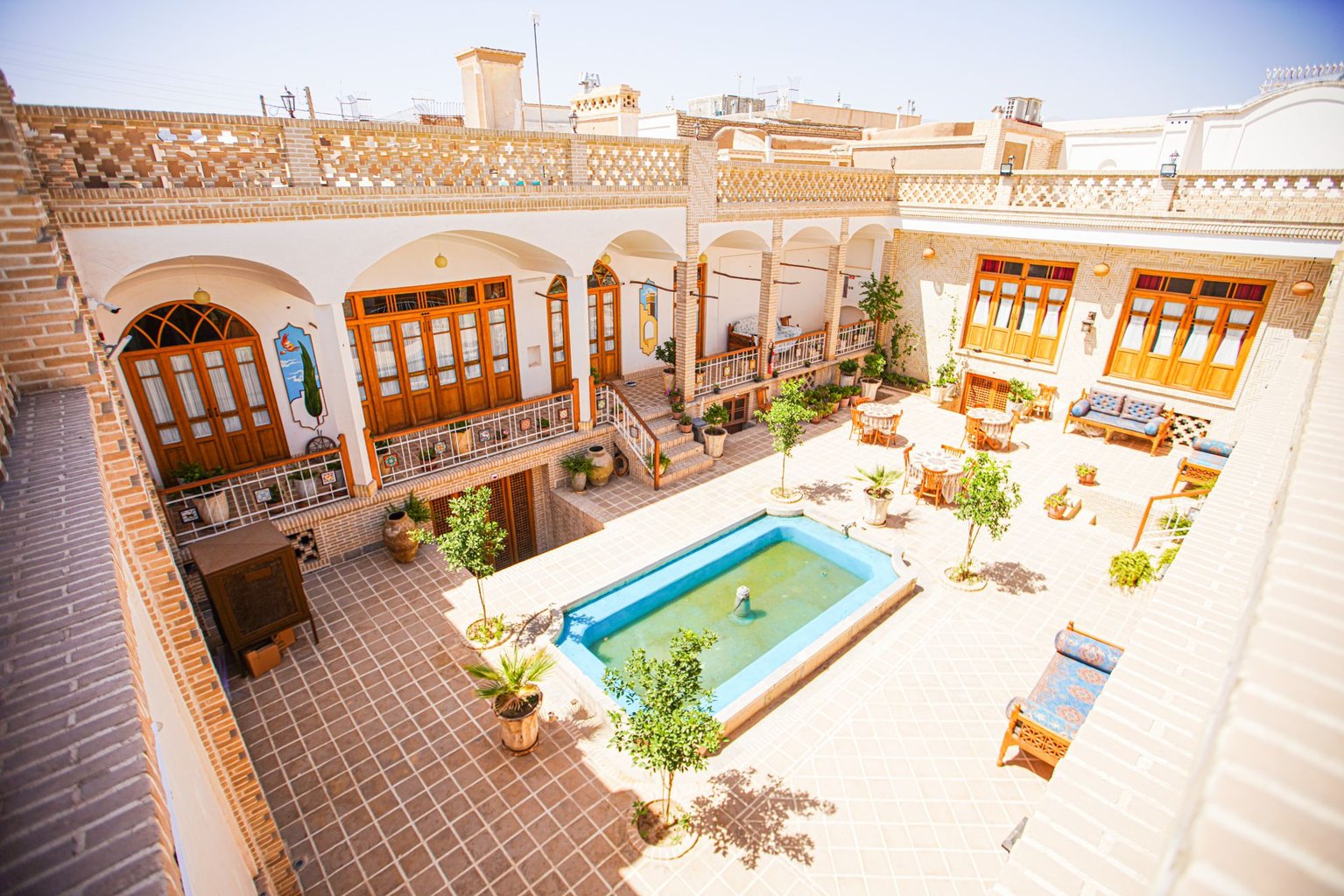 اقامتگاه سنتی سرای سه سوک - واحد 106