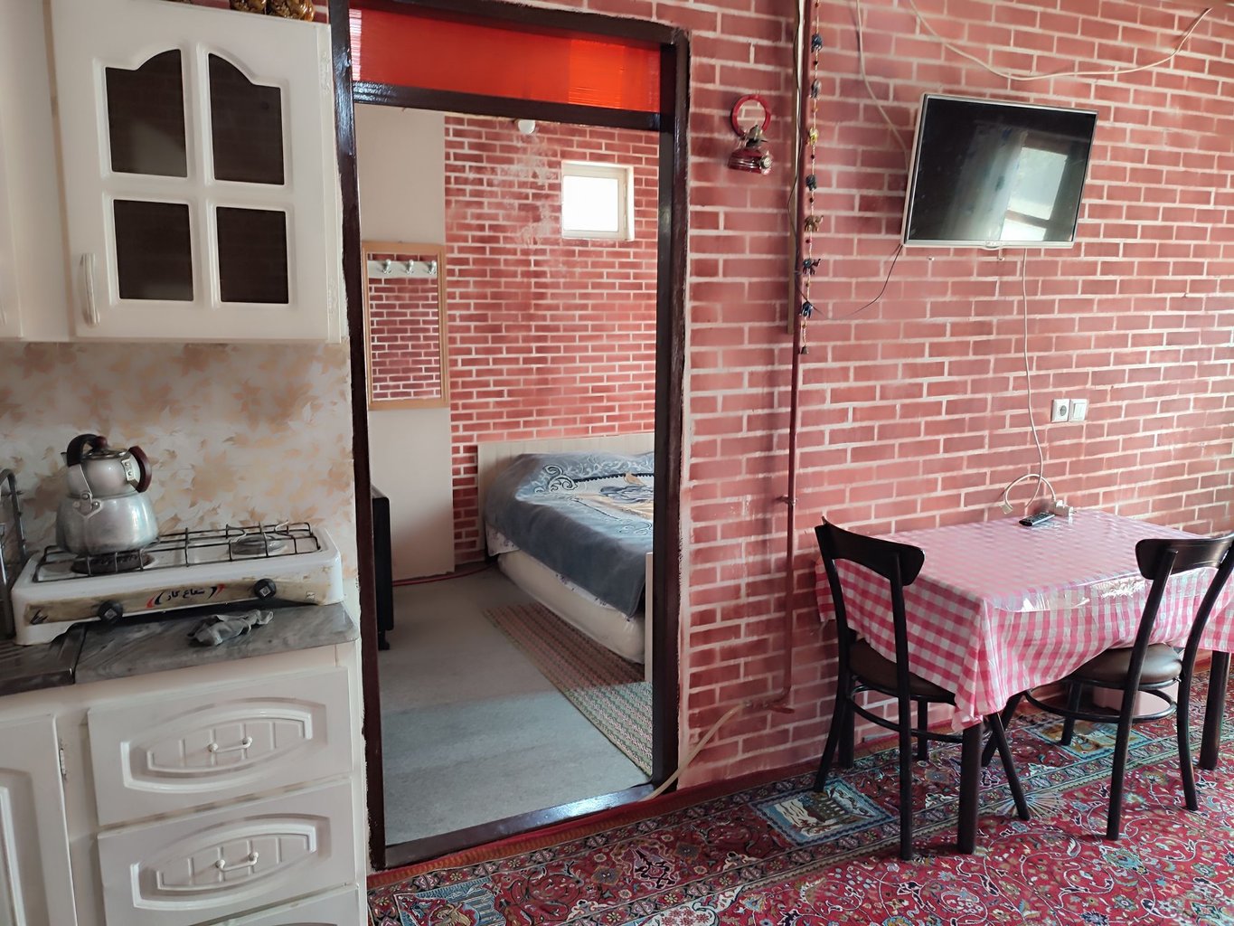 بومگردی باغ بهشت گلپاشین - واحد یک خوابه 1