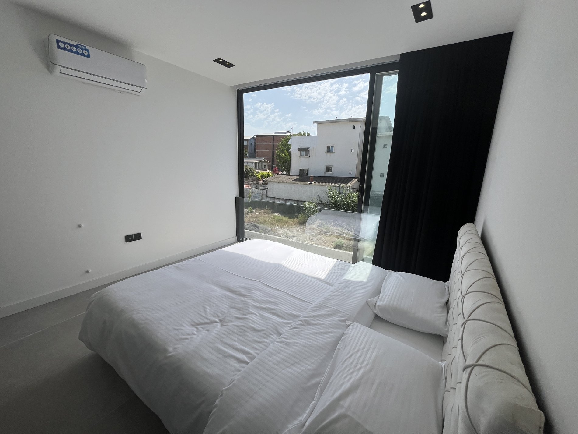 ویلا سه خوابه دوبلکس استخردار آبگرم وریا