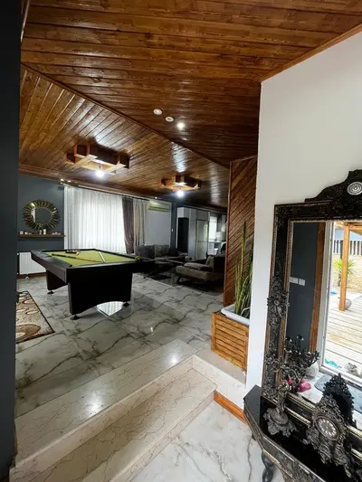 ویلا سه خوابه جنگلی تریپلکس استخردار آبگرم لیلی