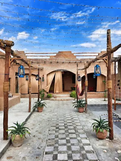 بومگردی عیدروس - واحد دلفین