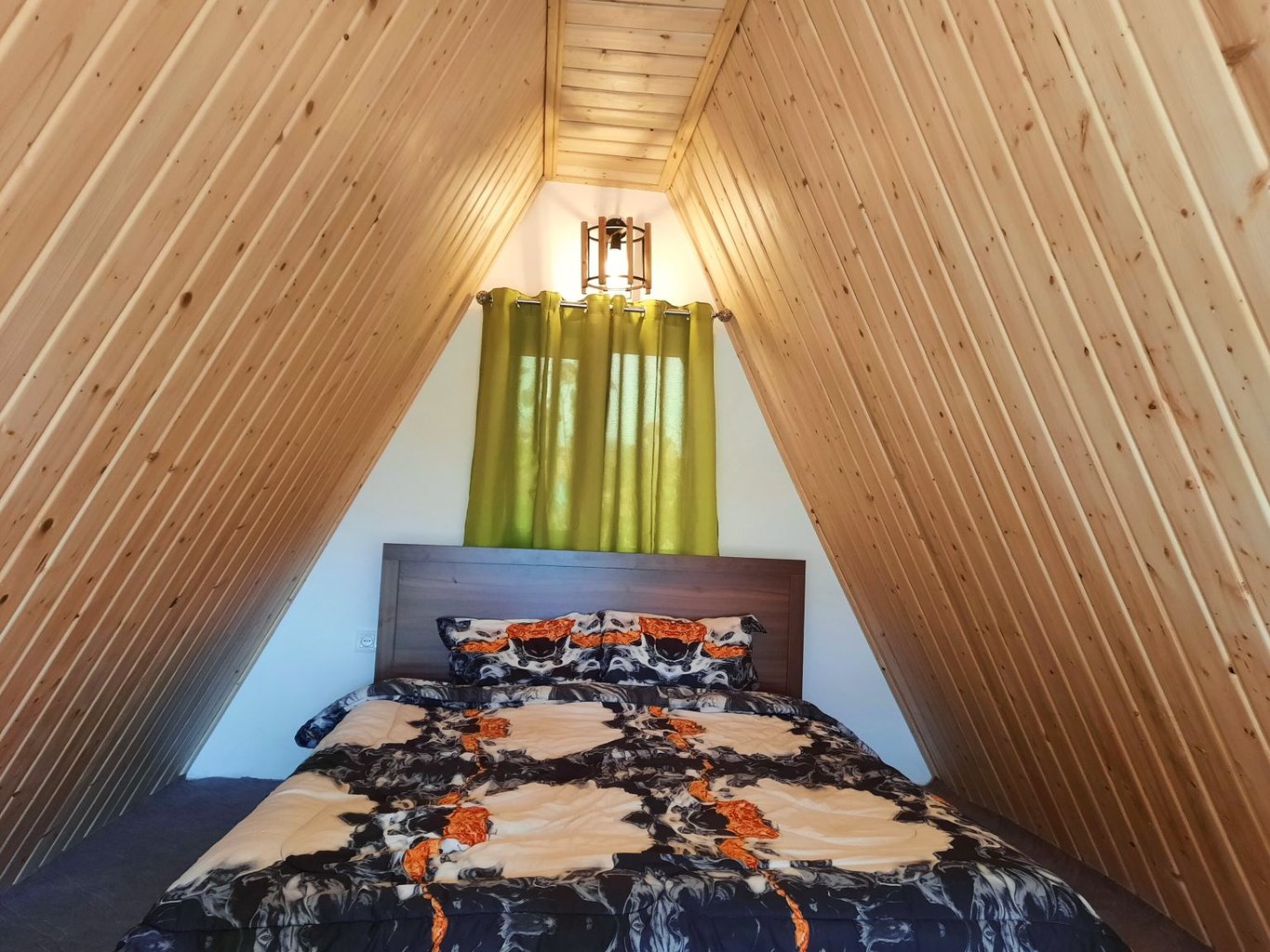 کلبه دوخوابه دوبلکس سوئیسی علیپور