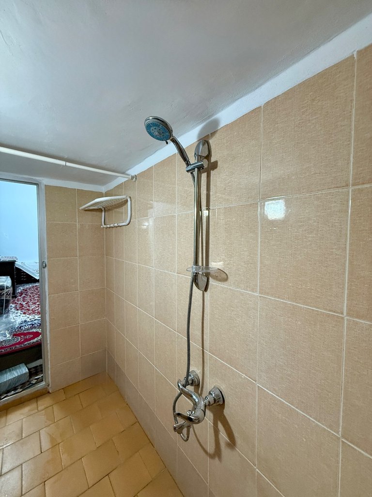 سوئیت منزل دربست دو خواب با پارکینگ گلستانه