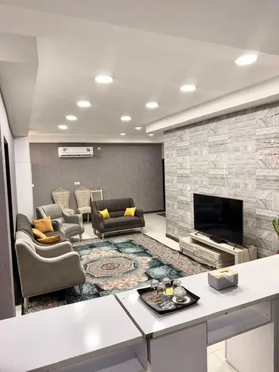 آپارتمان دوخوابه چتر آبی