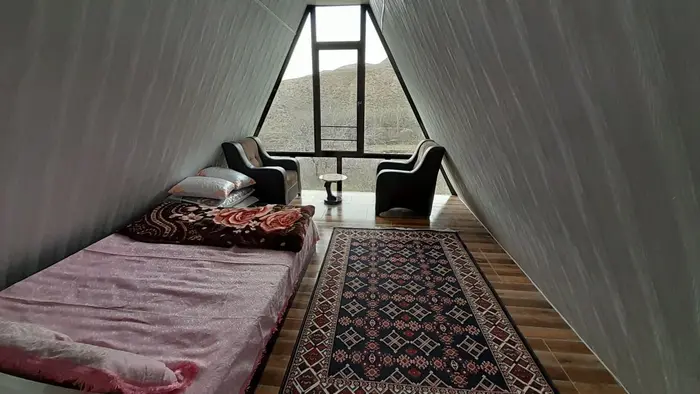 کلبه یک خوابه سوئیسی بابارمضان - اتاق خواب ( دوبلکس )