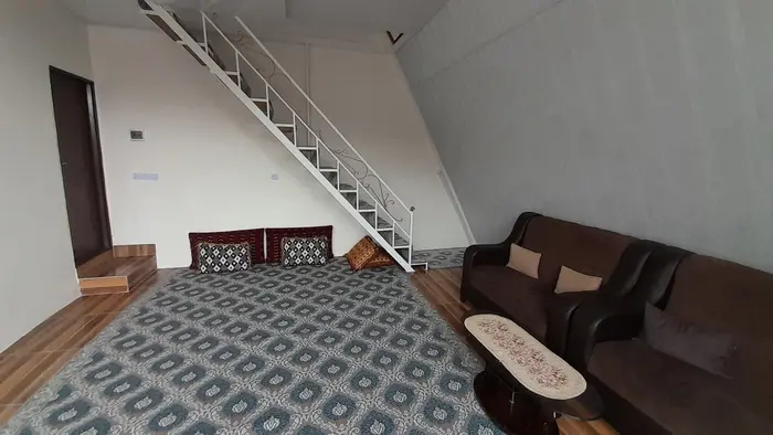 کلبه یک خوابه سوئیسی بابارمضان - پذیرایی